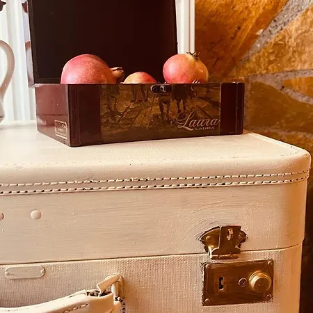 Maggie's Traditional * Pylos