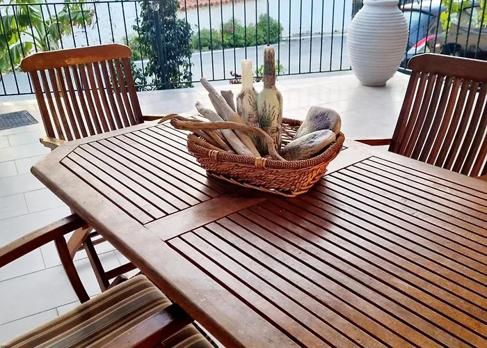 Maggie's Traditional Pilos